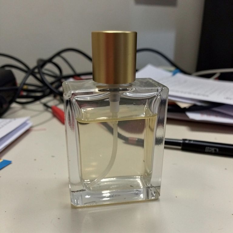 AI Perfume Photography — before